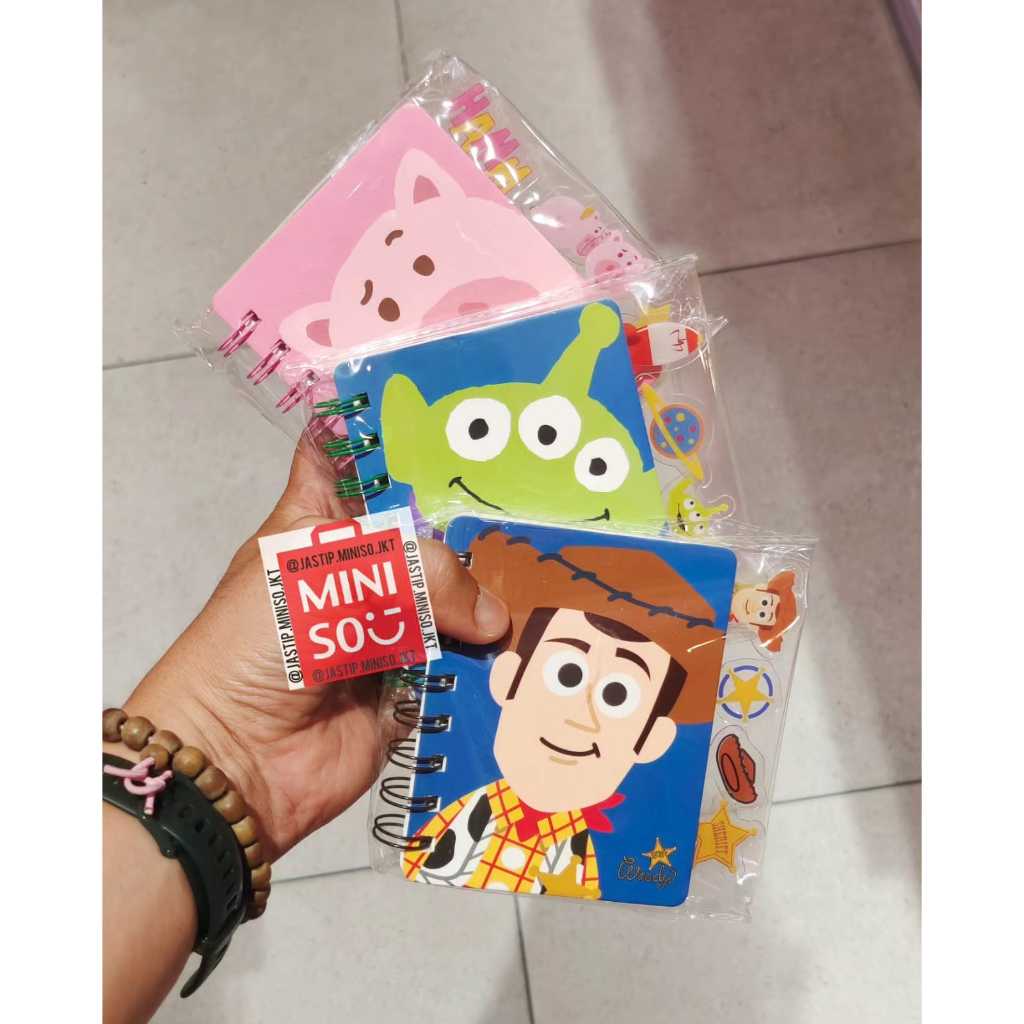 

MINISO Wirebound Book Toy Story Collection (70 Sheets + 4 bookmarks) Alien / Woody / Hamm