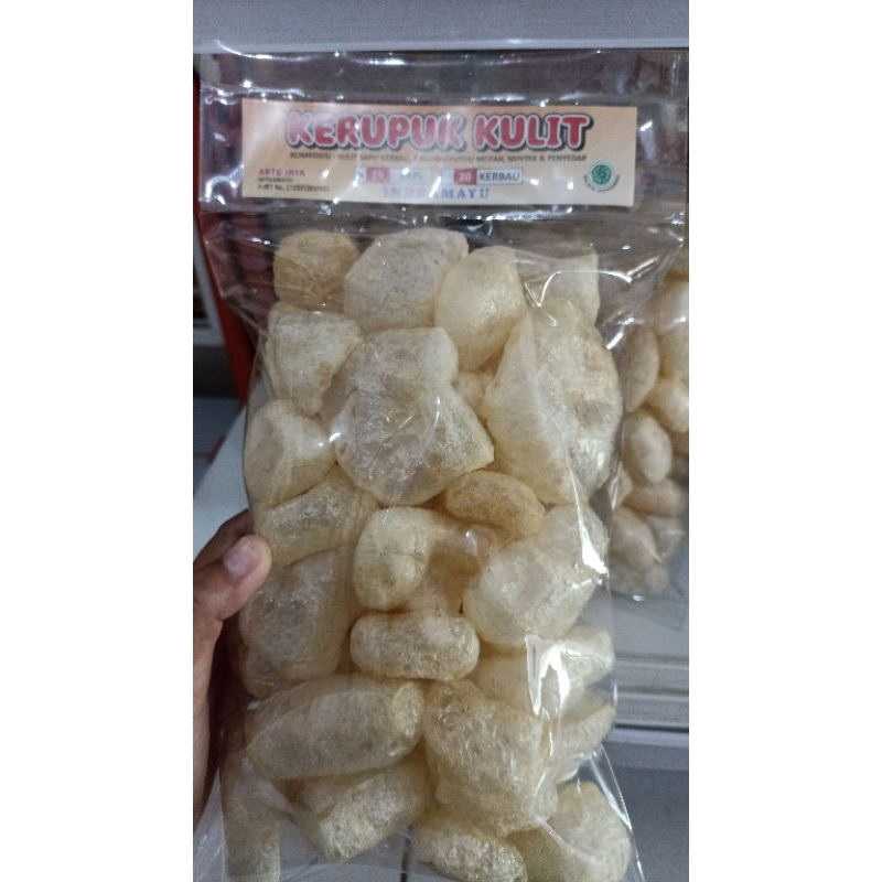 

krupuk matang kulit sapi renyah dan gurih, oleh oleh indramayu