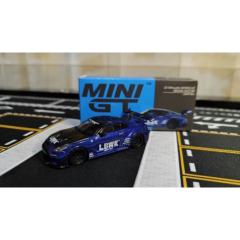 Mini GT R35 LBWK Blue No. 299