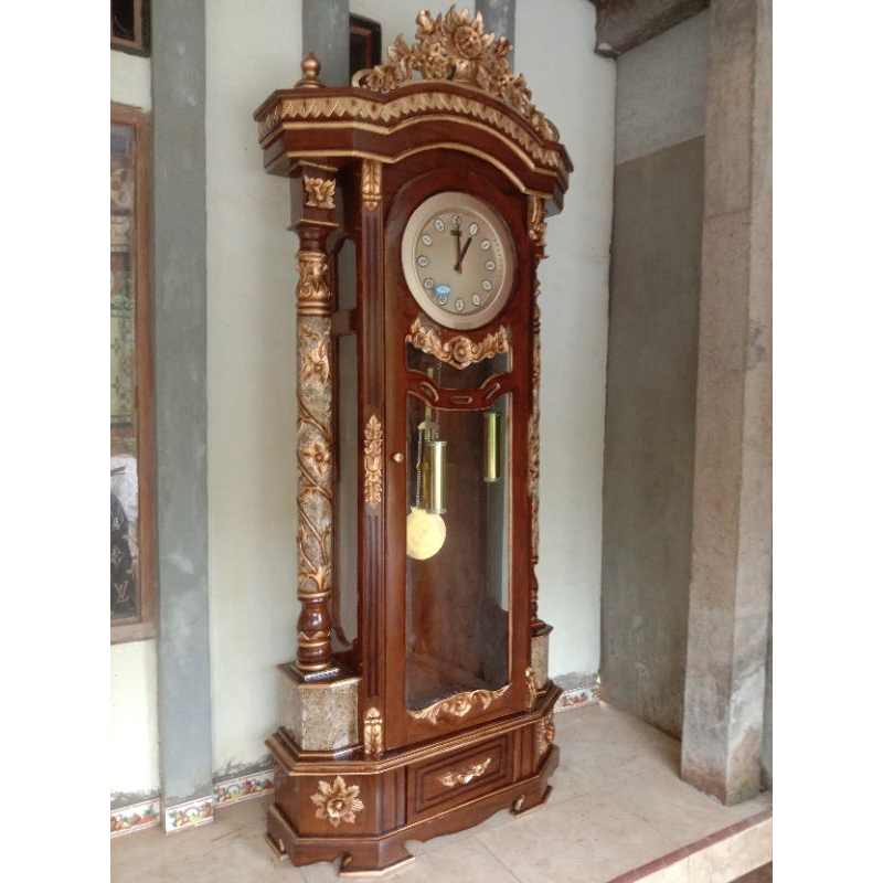 lemari jam hias/ lemari jam/lemari pajangan