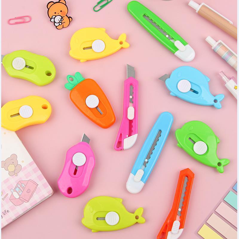 

❤BabyYank❤ Cutter Mini Pisau Pemotong Kertas Mini Portable Cutter Mini