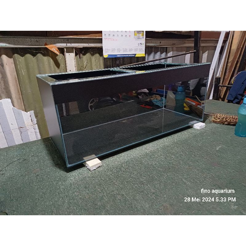 aquarium kaca 100x40x40 full 8mm plus background