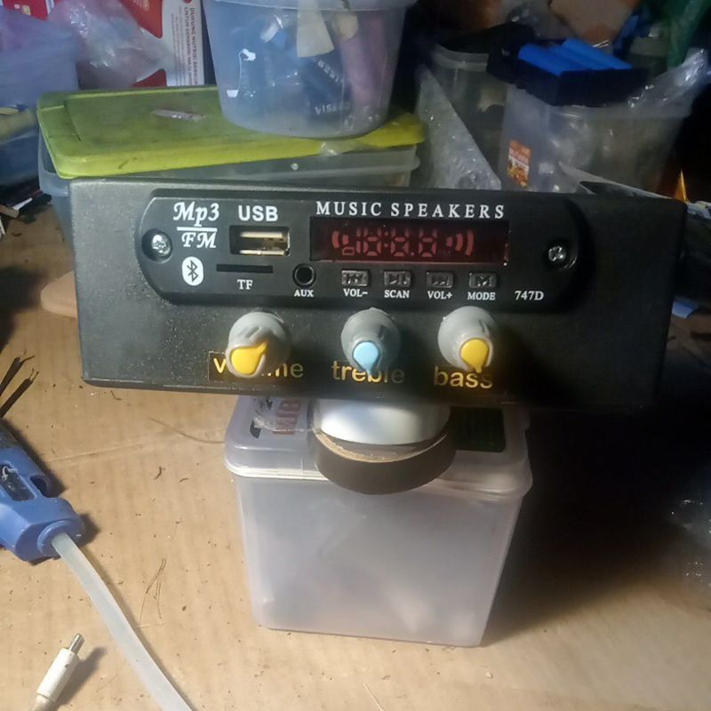 amplifier  bluetooth 12volt mono sudah ada radio super bass bisa ngangkat speaker 6 sampai 12 inc