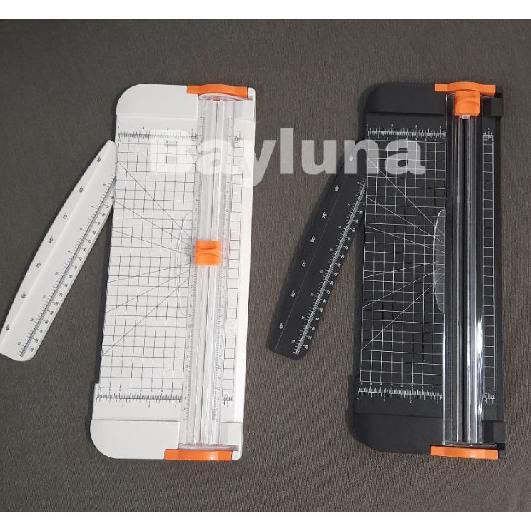 

Sentuhan Personal Paper Trimmer A4 Pemotong Kes A4 size 31cm