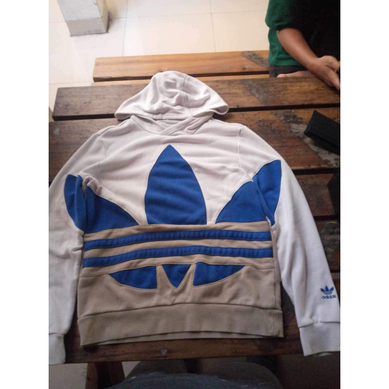 Adidas big logo