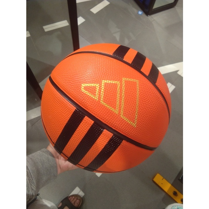 Adidas Basketball [All-Court/3 Stripes]