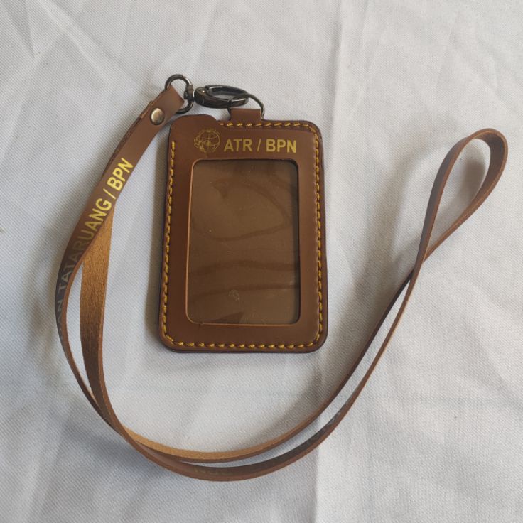 

Lanyard Kulit ATR BPN Lanyard Kulit Kementerian ATR BPN Lanyard Kulit BPN Lanyard Kulit Penahan