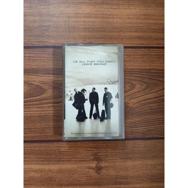 Kaset U2 All That You Can't Leave Behind