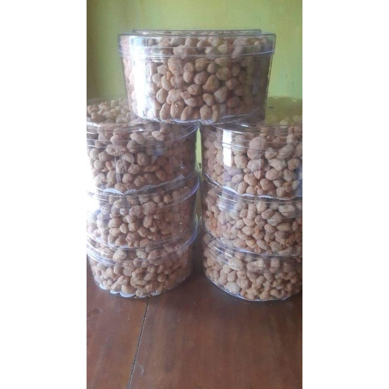 

kacang telor