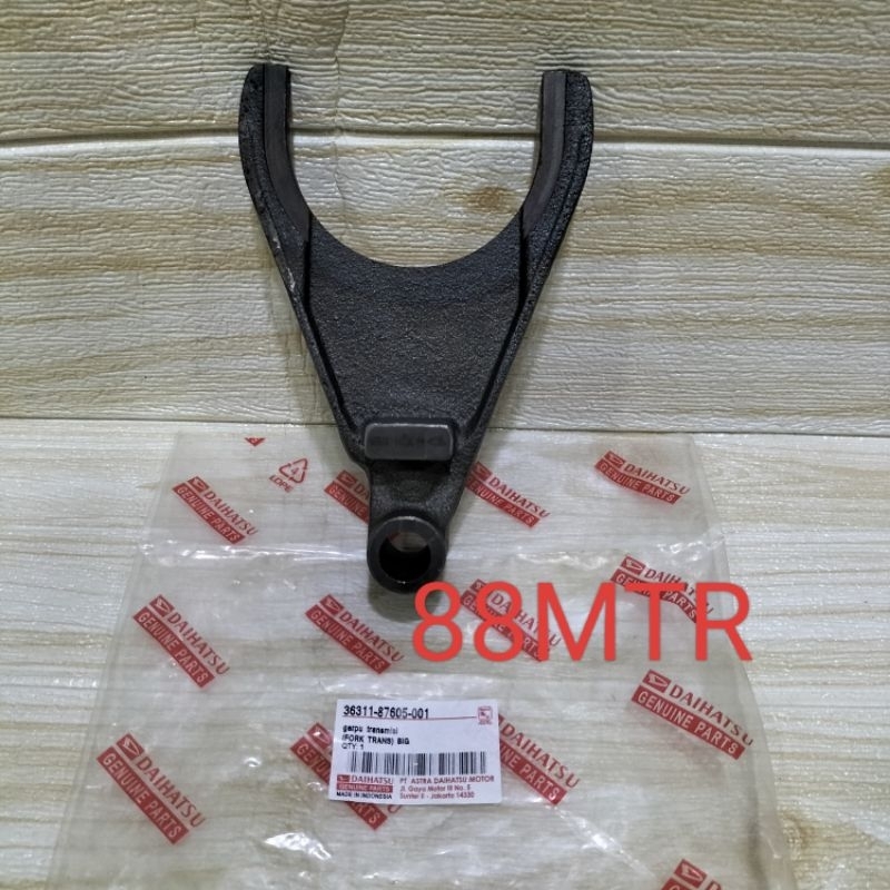 GARPU FORK TRANSFER SHAFT TRANSFER 1SET GARPU BESAR BIG DAIHATSU TAFT GT F70 HILINE ORIGINAL 1SET IS
