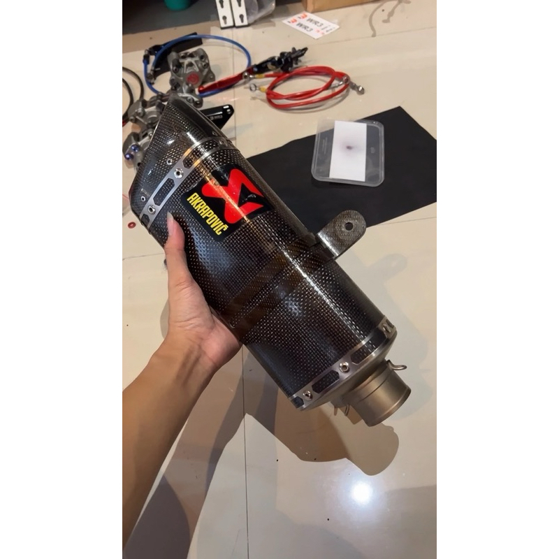 Akrapovic original zx25r
