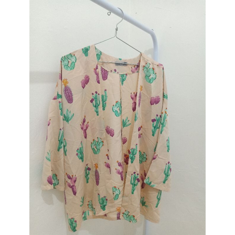 Preloved Outer Bunga Jumbo by Camaline