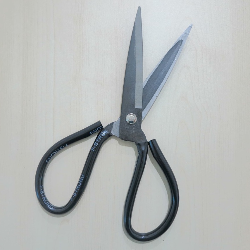 

KODE V13T Gunting Kodok FS TP Hitam Stainless Ukuran Jumbo