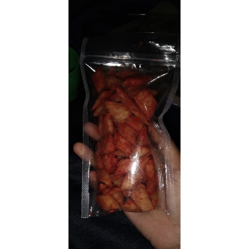 

Lumicok lumidas | cemilan pedas | cemilan coklat | renyah dan gurih | piscok | 100grm