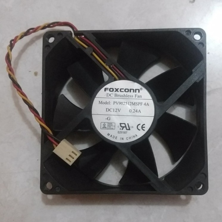 KIPAS FAN Casing BUILT UP FOXCONN 12V 0.24A 9cm 3 PIN