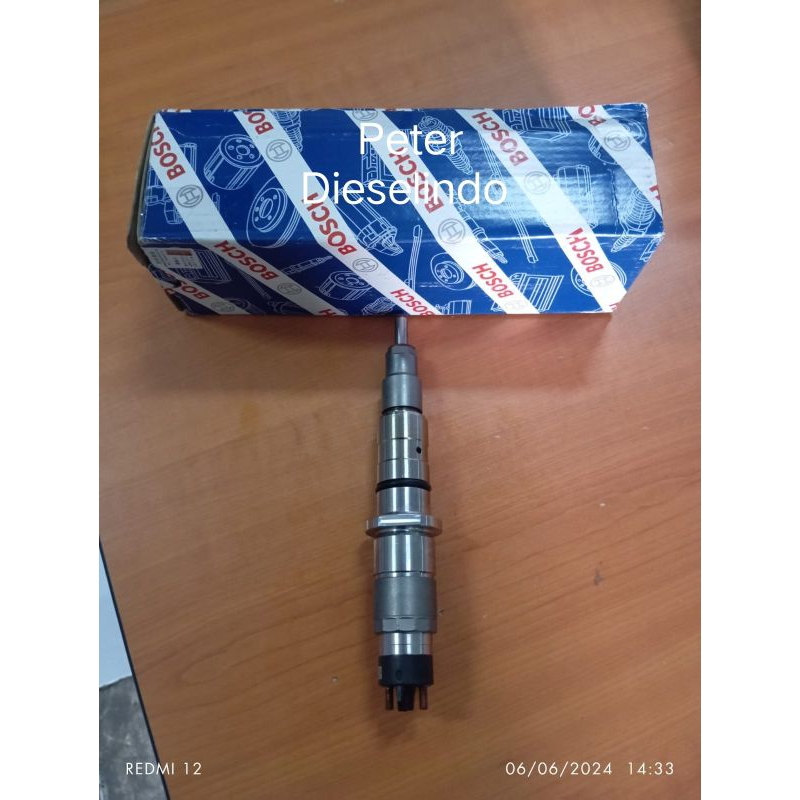 INJECTOR PC300-8 / 6745-11-3102 / 0445120236