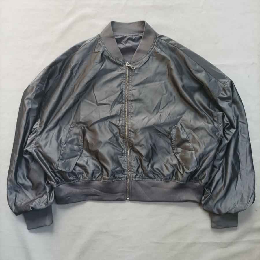 jaket GU Japan cropped oversized bomber light jacket women