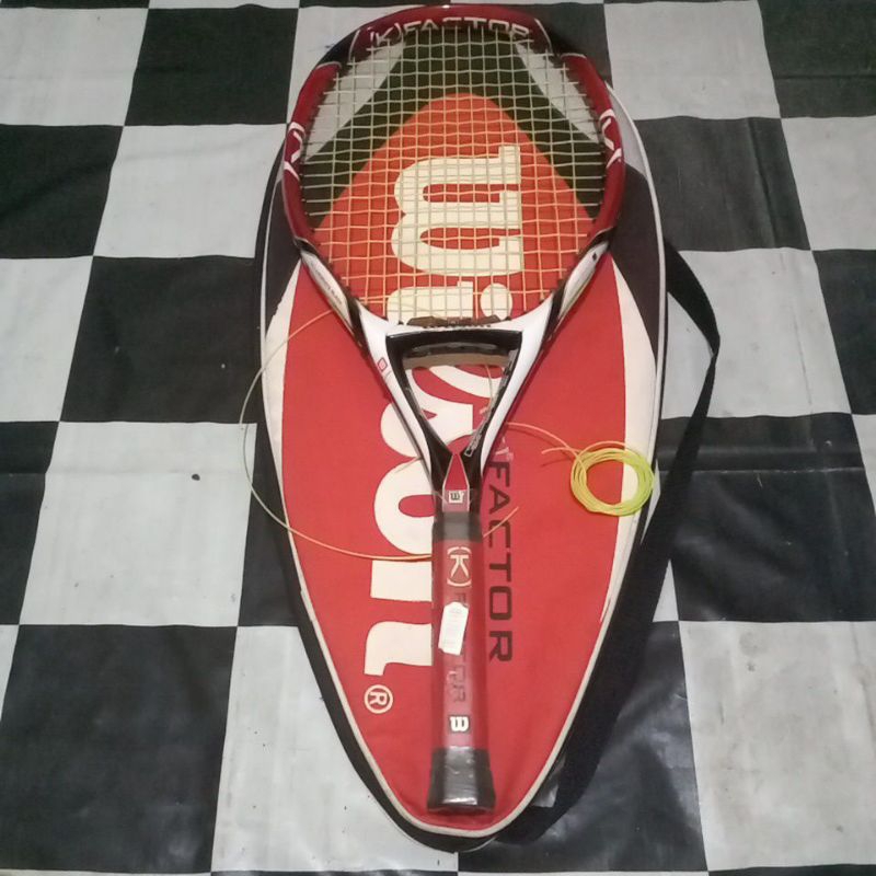 raket tenis Wilson k factor