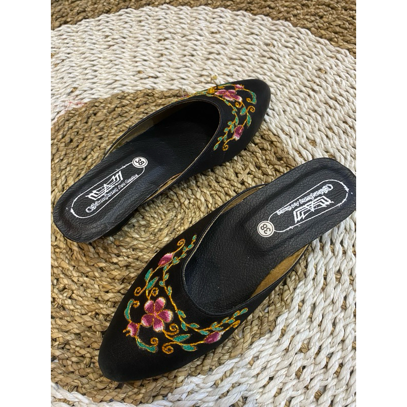 Sendal sulaman kapalo panitik /kapalosamek minang padang