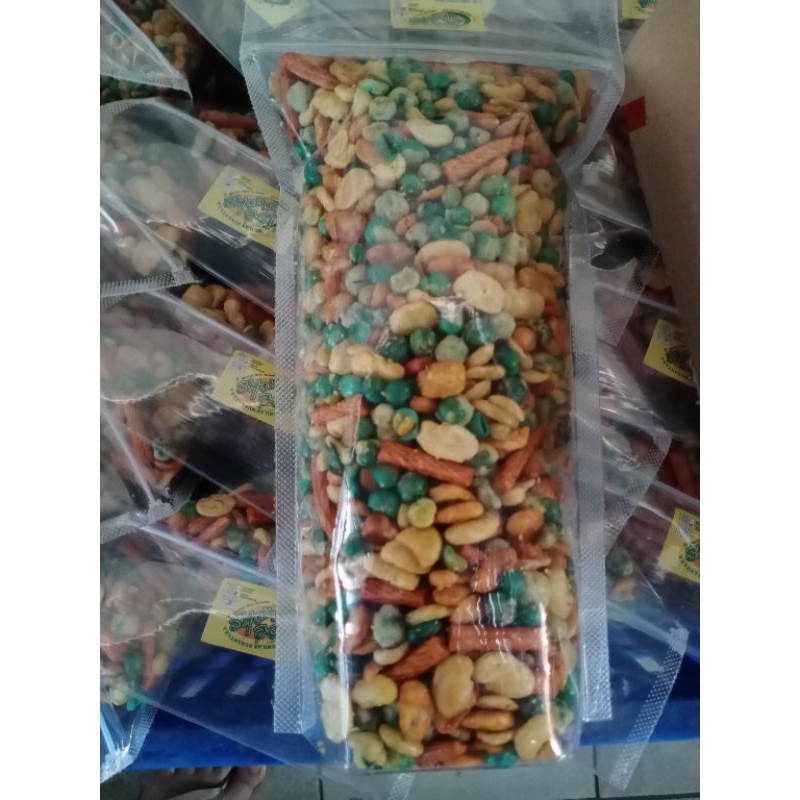 

Kacang Campur