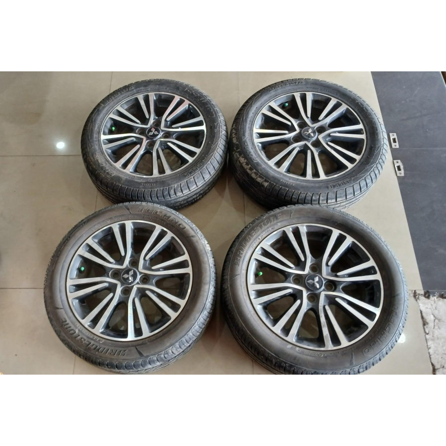 Velg Mobil Bekas Ring 15 Lubang Baut 4 STD MIRAGE R15X5 4X100 ET46 BAN 185 55 R15