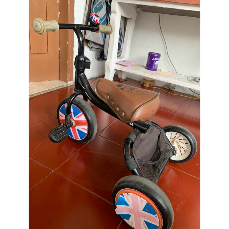 PRELOVED SEPEDA ANAK LONDON TAXI