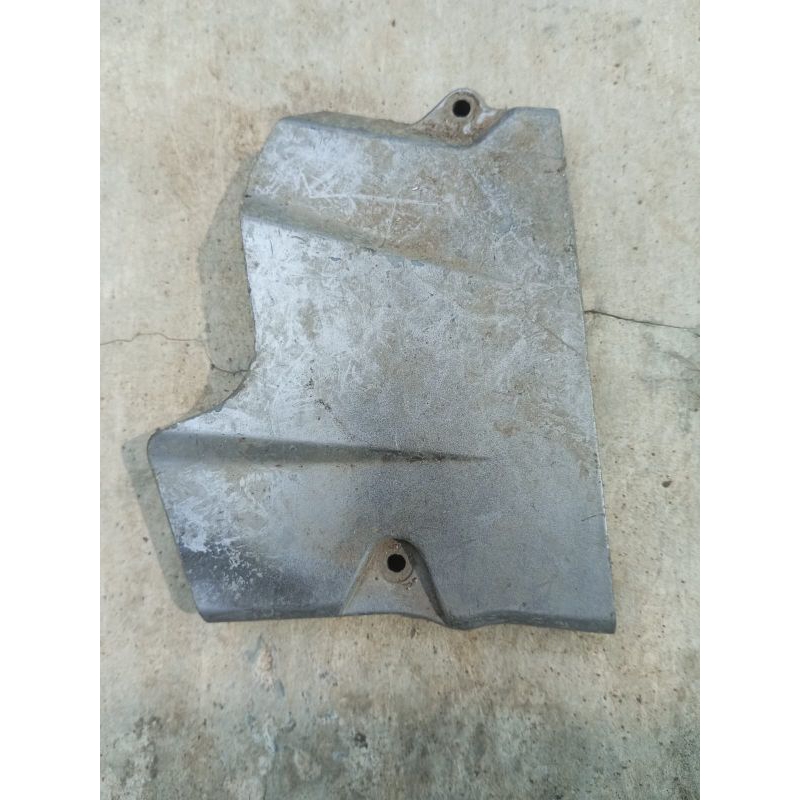 tutup gear kalter gir depan motor suzuki smash original