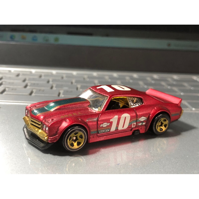 HOT WHEELS 1970 CHEVY CHEVROLET CHEVELLE MARON