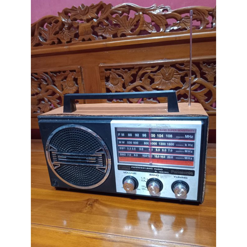Radio Jadul Kayu Panasonic / National