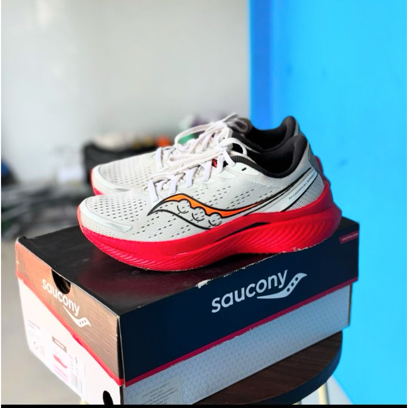 Saucony Endorphin Speed 3 running shoes
