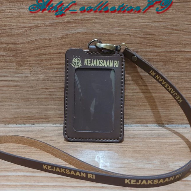 

KF7 Tempat Id Card Kejaksaan RI Kulit Holder Id Card Kulit Kejaksaan RI Kalung