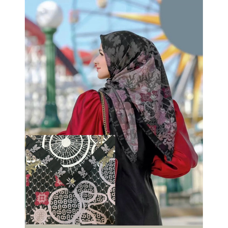 Jilbab Segiempat Hijab Buttonscarves Motif The Dream Park X Mickey Mouse Disney Buttonscarves Mirror