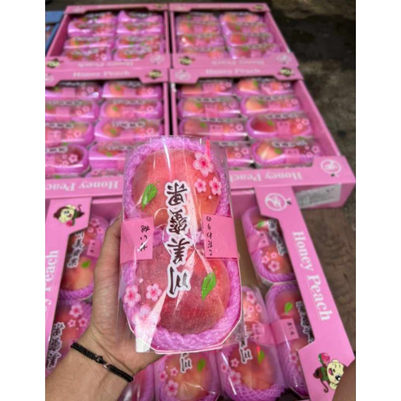 Peach Honey Kesemek Jumbo 1 pack 500gr 1 dus isi 10pack