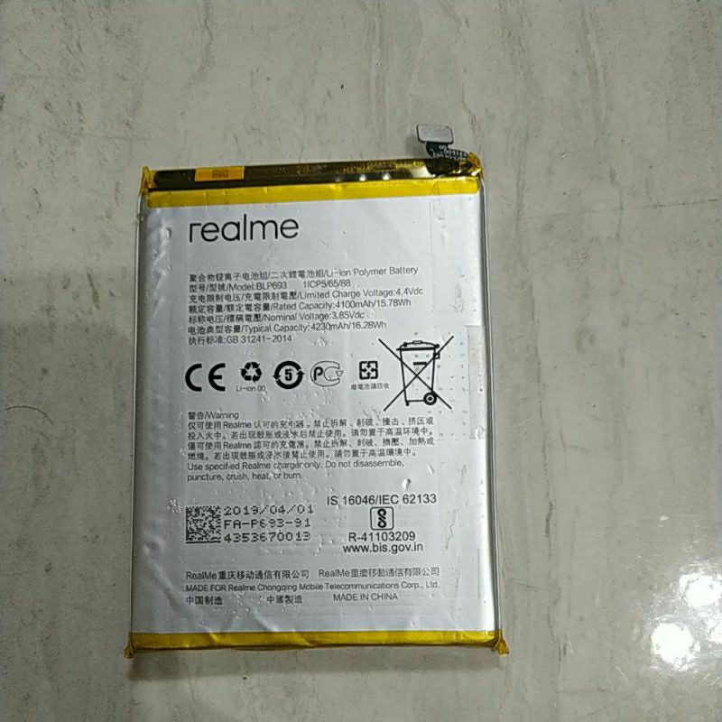 baterai bekas original realme 3 BLP693
