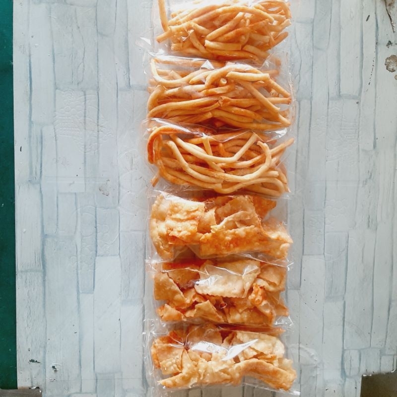 

stik bawang varian balado