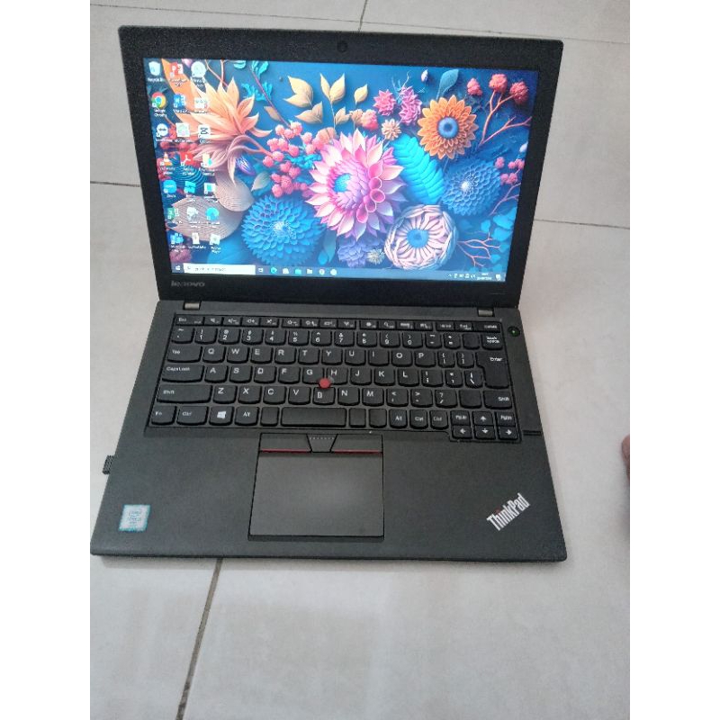 Lenovo X250 Corei5 gen5 Ram8GB Ssd256GB