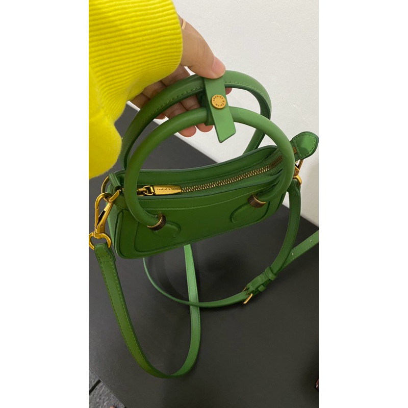 PRELOVED - CHARLES AND KEITH