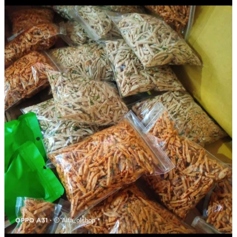 

basreng pedas keriuk ukuran 250gr/ basreng pedas gurih daun jeruk