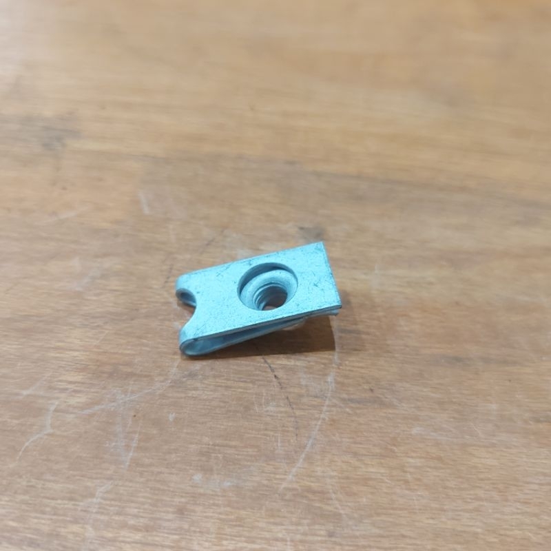 Mur Nut Klip Tempat Aki Box Aki Supra 100 Supra X Supra XX Supra Fit