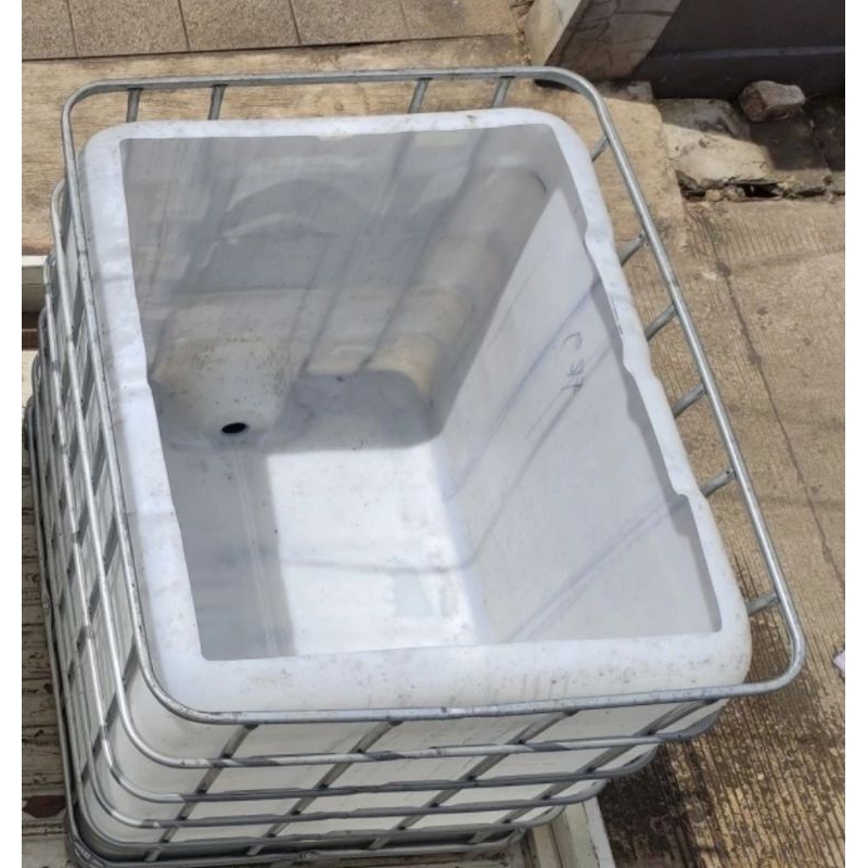 kolam ikan/bak ikan/aquarium/ternak lele nila/renang/tempat sampah b3