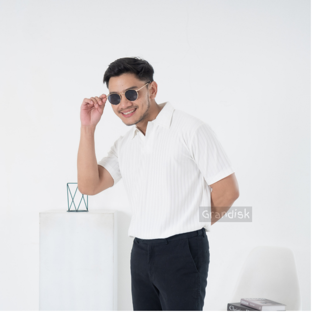 GRANDISK - Polo Shirt Pria / Kaos Polo Knit Kerah / Baju Polo Berkerah Motif Pria Premium White