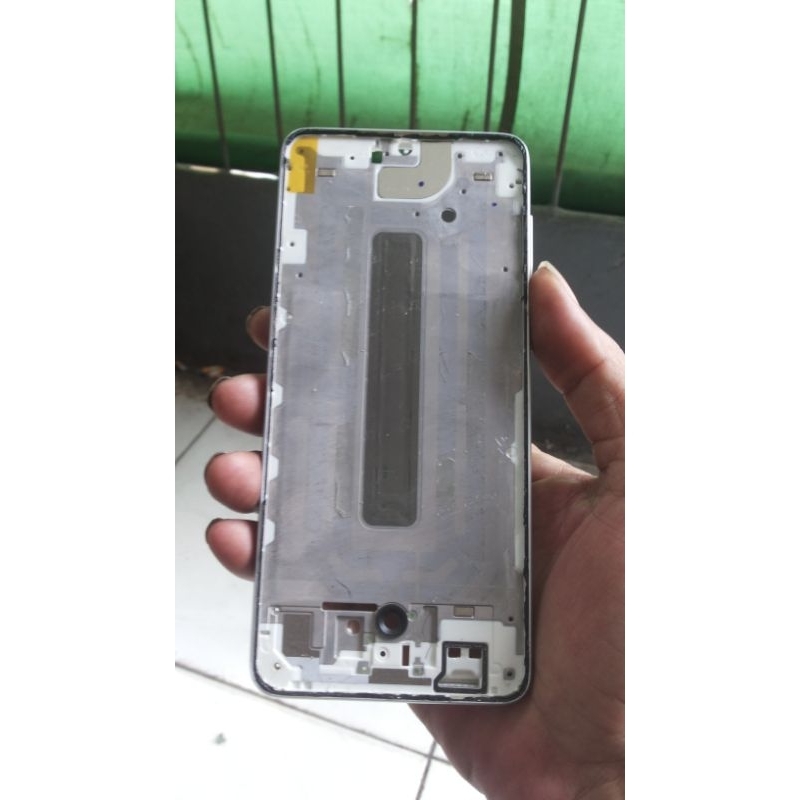 FRAME TATAKAN LCD SAMSUNG A33  COPOTAN SILVER