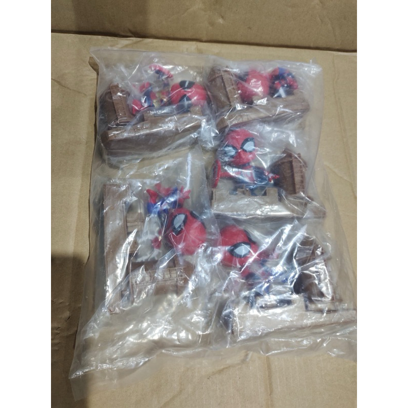 action figure spiderman set diorama