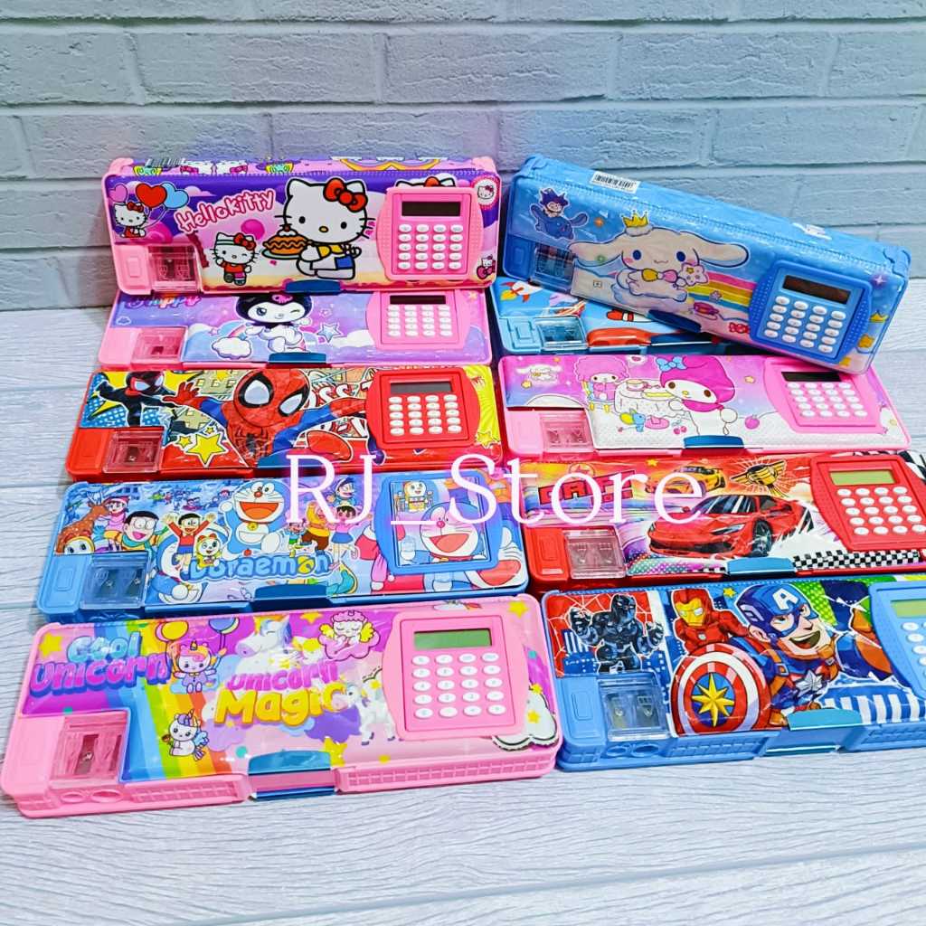 

Tempat Pensil Gambar Karakter Dilengkapi dengan Kalkulator Mini / Kotak Pensil Magnet