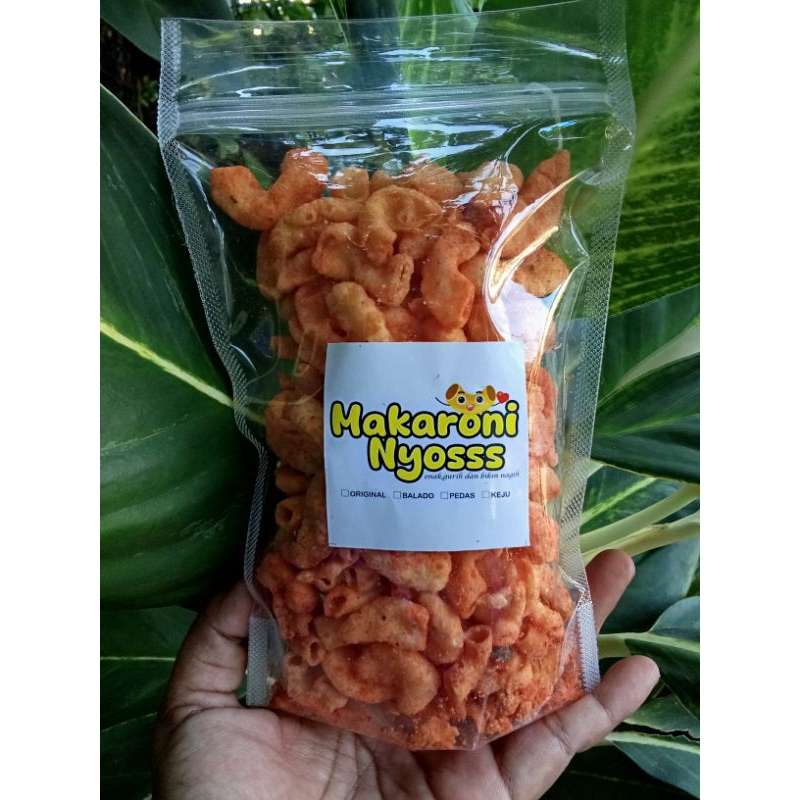 

Snack makaroni balado120 gr cemilan murah halal100%