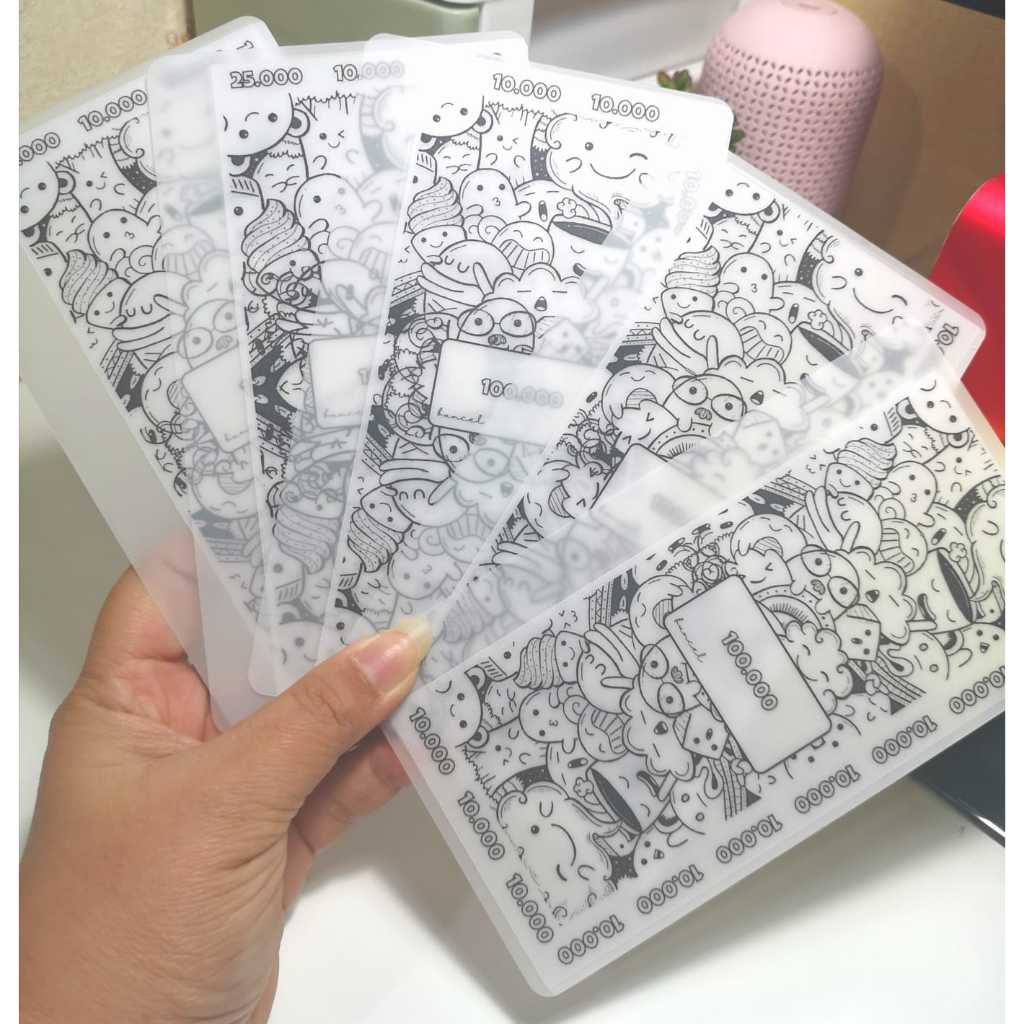 

BAHAN VELLUM CUTE ABSTRACT AMPLOP MENABUNG DENGAN MATTE LAMINATING UK A6