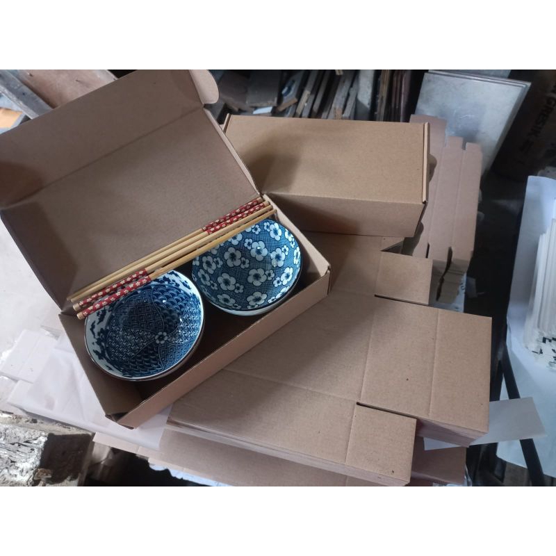 

Box Mangkok / Box Corrugated Uk 23,5 x 12 x 6,5cm