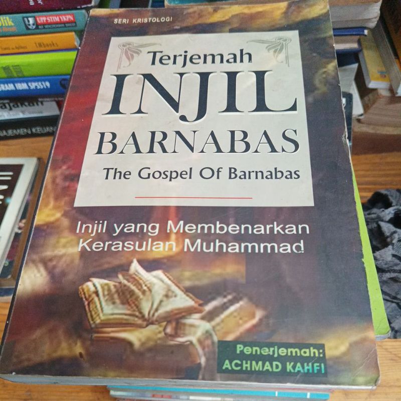 buku tafsir Injil bekas original