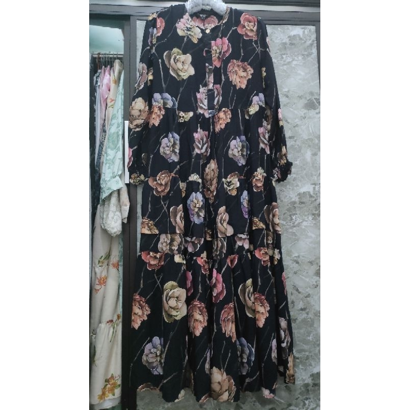 Abaya Hikmat fashion , Kain sutra limited edition (preloved)