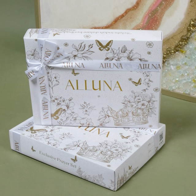 

Lunala - Soft Box Gift Hampers Lunala